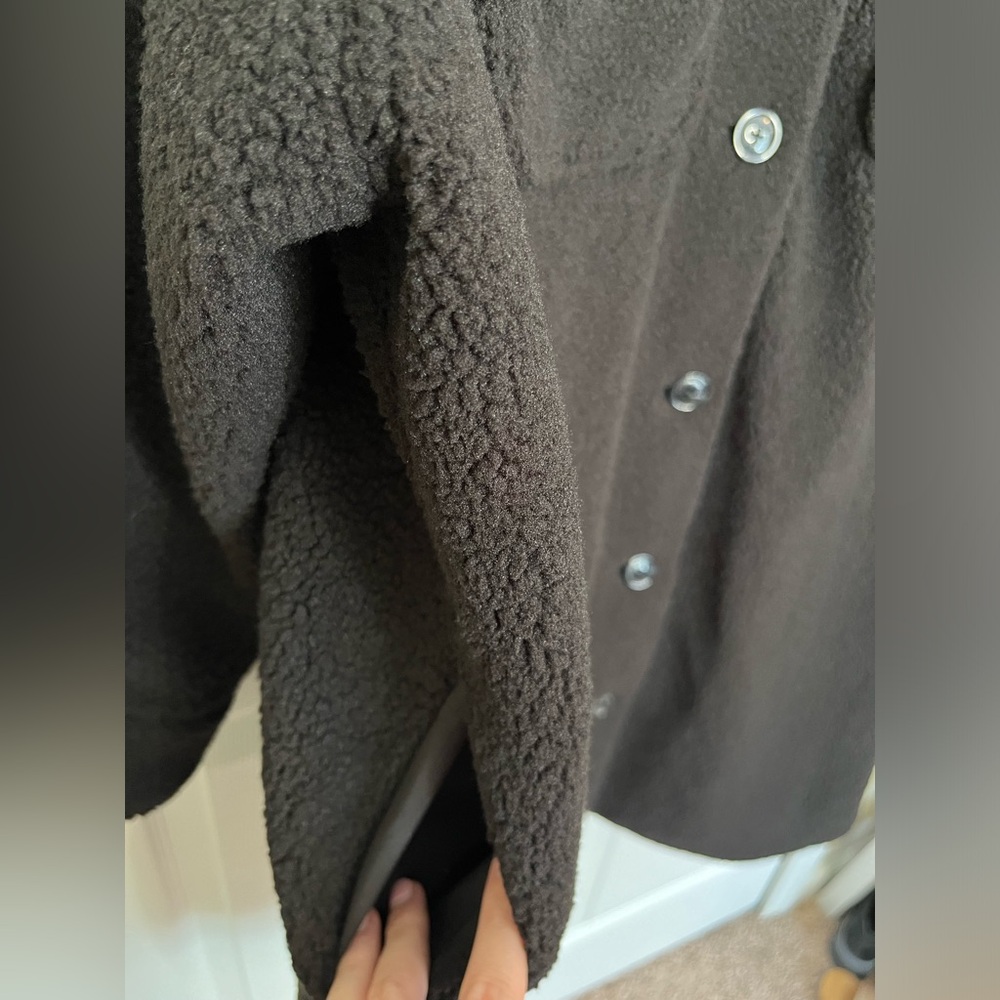 Gianni Bini Women’s Black Faux Fur Trench Coat Size M Button Up Collared Pockets - Picture 5 of 8